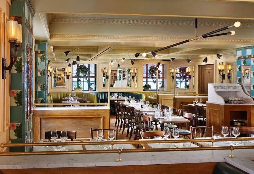 Hotelli The Marlton