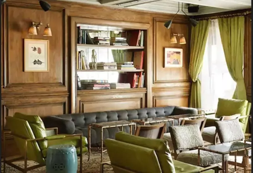 Hotelli The Marlton