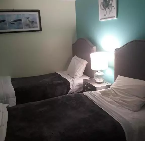 Hotelli The Seaside Oceanfront Inn