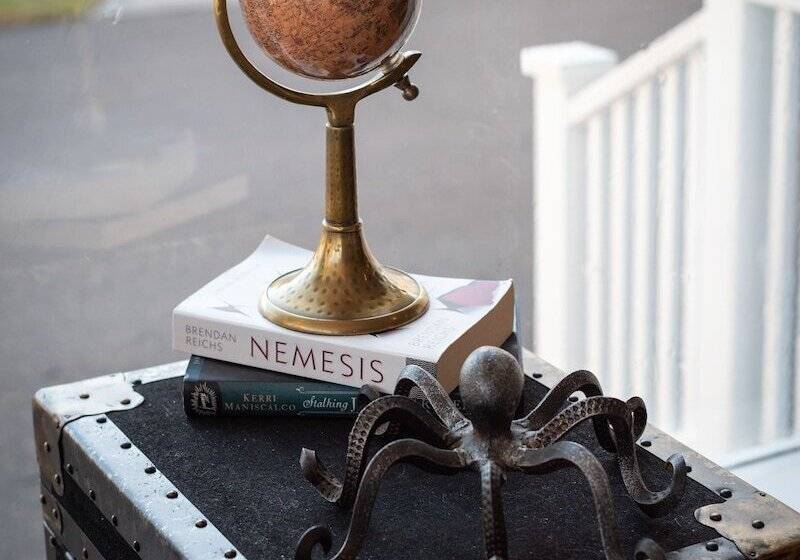 فندق The Whaler's Inn