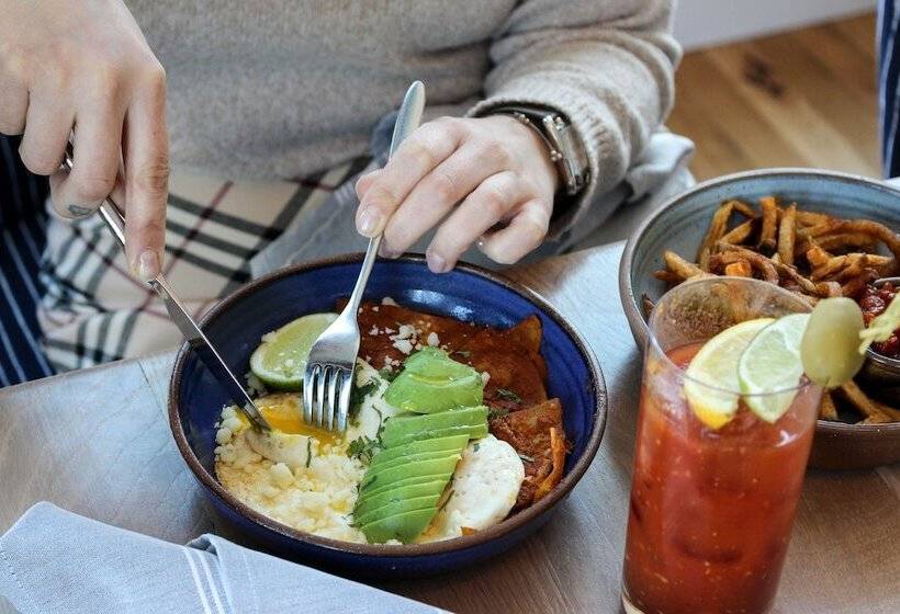 فندق The Whaler's Inn