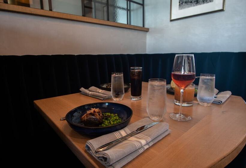 فندق The Whaler's Inn