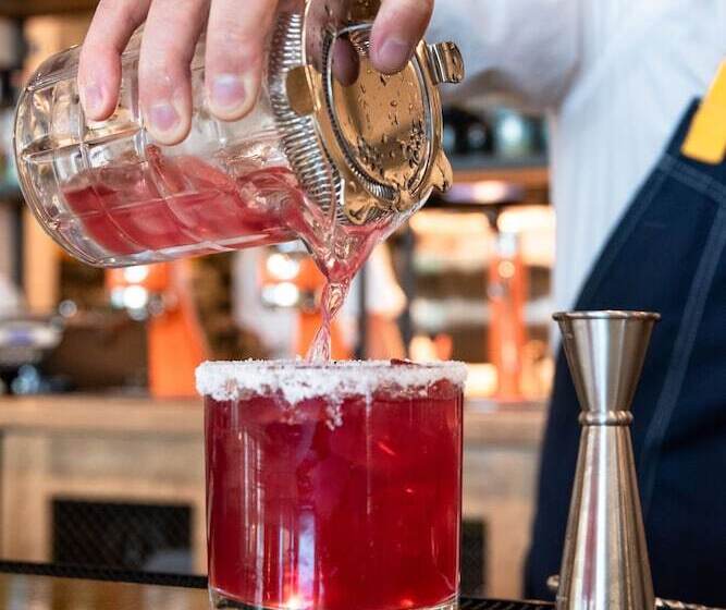 فندق The Whaler's Inn