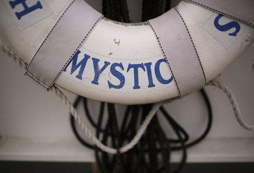 فندق The Whaler's Inn