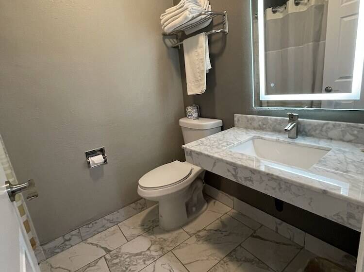 فندق Villa Court Inn Oroville