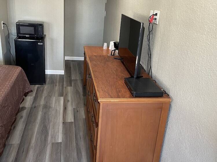 فندق Villa Court Inn Oroville