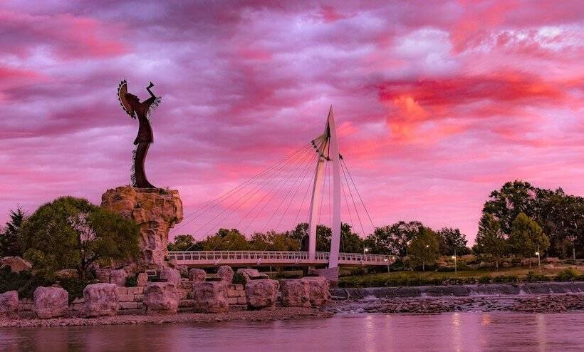 هتل Waterwalk Extended Stay By Wyndham Wichita