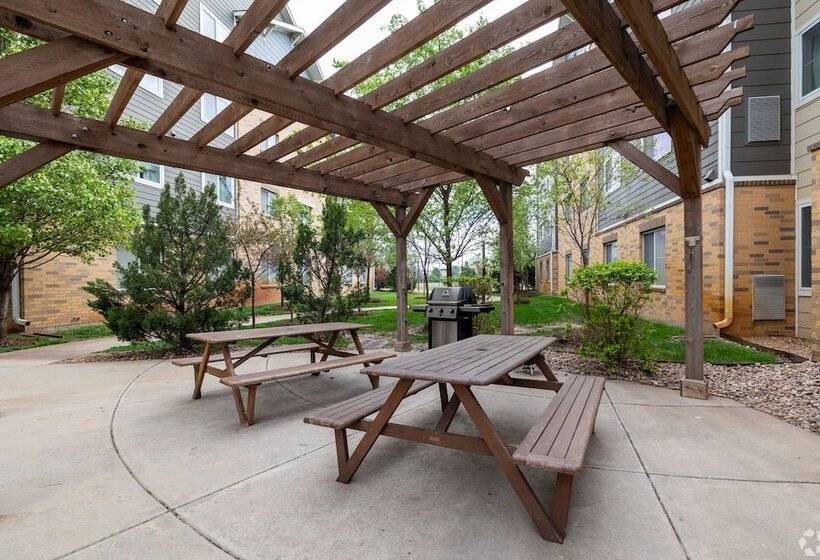 هتل Waterwalk Extended Stay By Wyndham Wichita