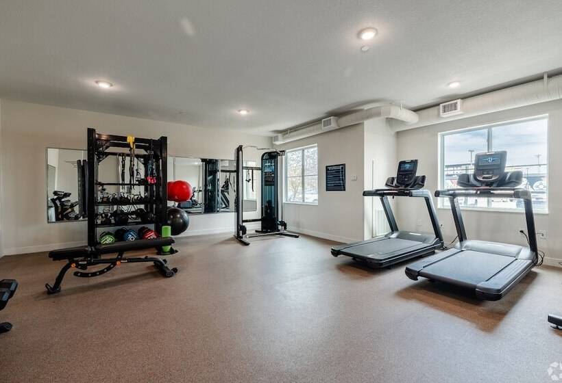 هتل Waterwalk Extended Stay By Wyndham Wichita