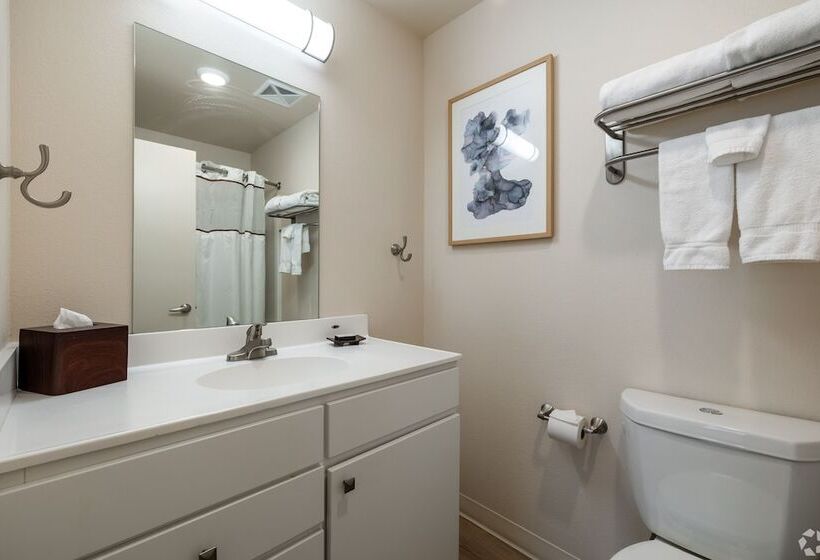 هتل Waterwalk Extended Stay By Wyndham Wichita