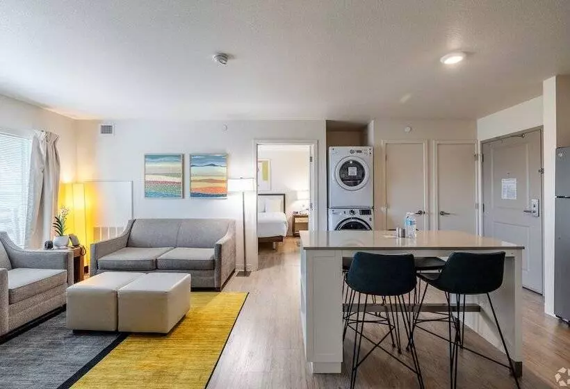 هتل Waterwalk Extended Stay By Wyndham Wichita