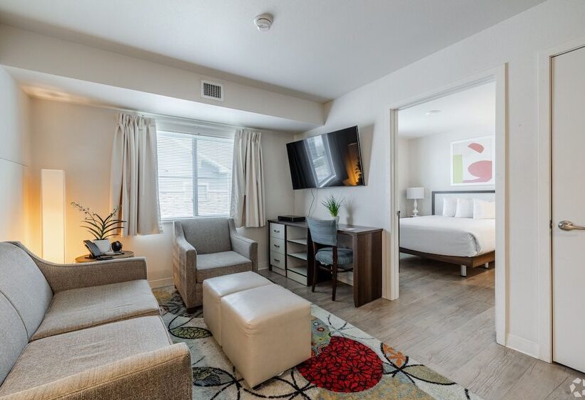 هتل Waterwalk Extended Stay By Wyndham Wichita