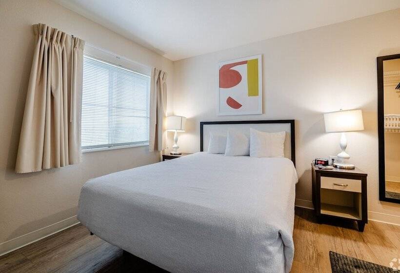 هتل Waterwalk Extended Stay By Wyndham Wichita