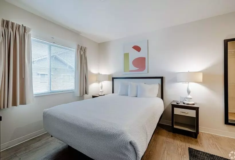 هتل Waterwalk Extended Stay By Wyndham Wichita