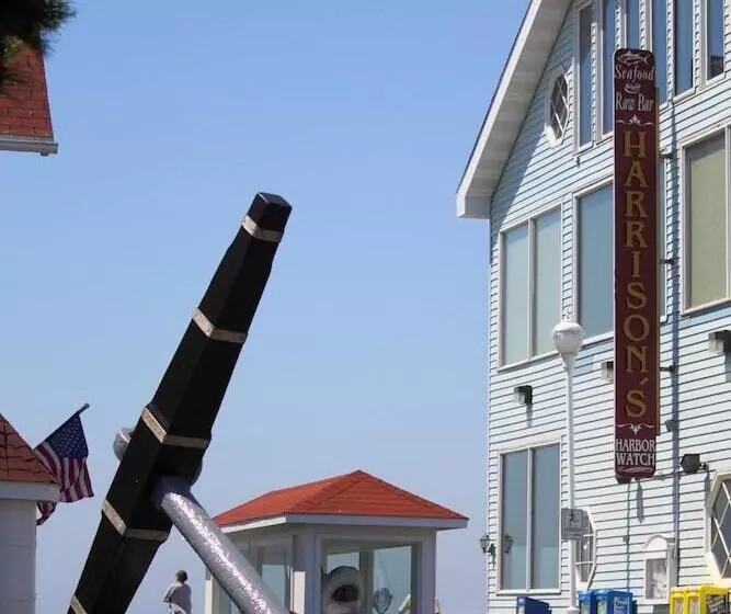 Seabonay Oceanfront Motel