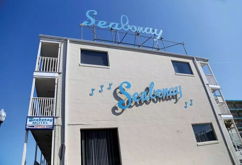 Seabonay Oceanfront Motel