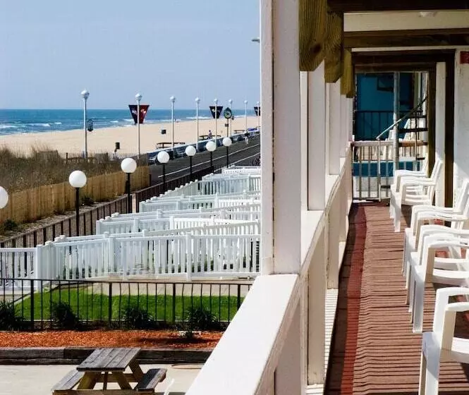 Seabonay Oceanfront Motel