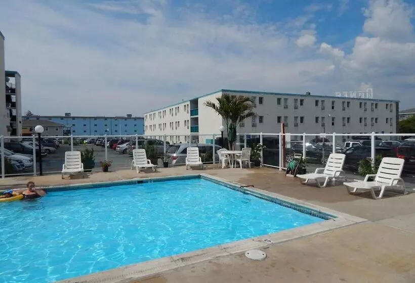 Seabonay Oceanfront Motel