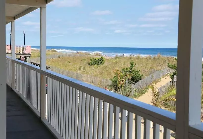 Seabonay Oceanfront Motel