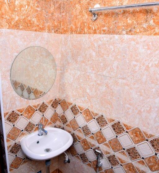 Albergue B Square Inn