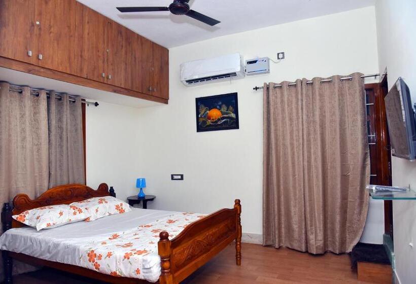 Albergue B Square Inn