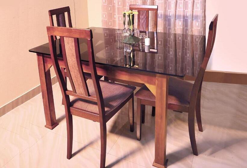 住宿加早餐  Loyal Residency