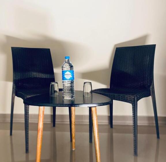 住宿加早餐  Loyal Residency