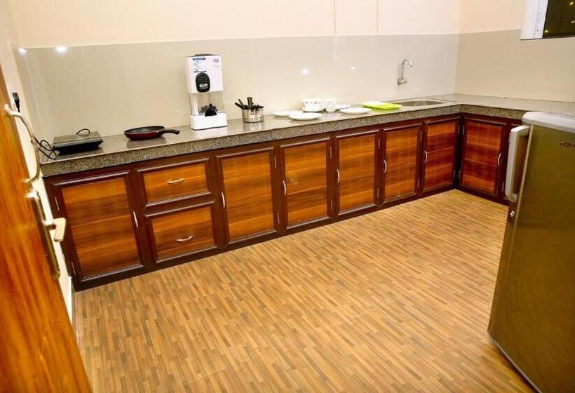 住宿加早餐  Loyal Residency