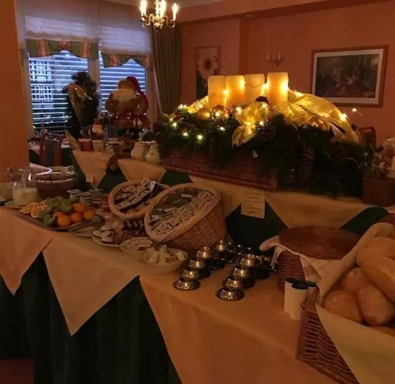 Aamiaismajoitus (B&B) Pension Alter Kutschenbauer