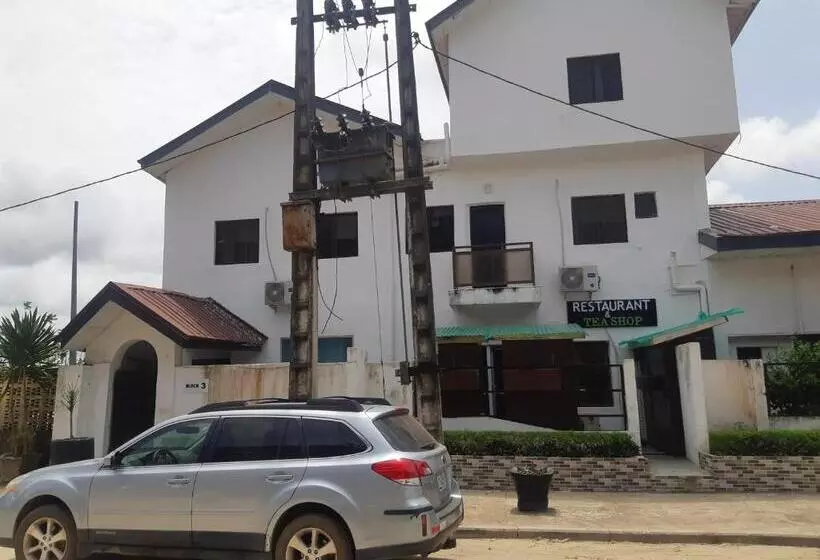 Block 3 Hotel And Suites