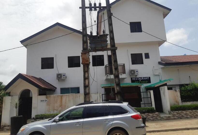 Block 3 Hotel And Suites
