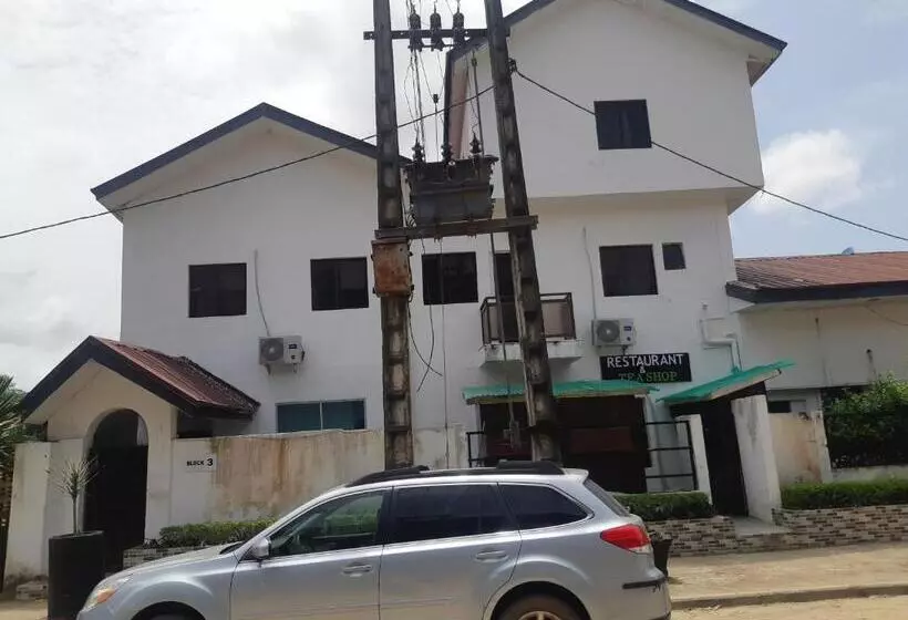 Block 3 Hotel And Suites