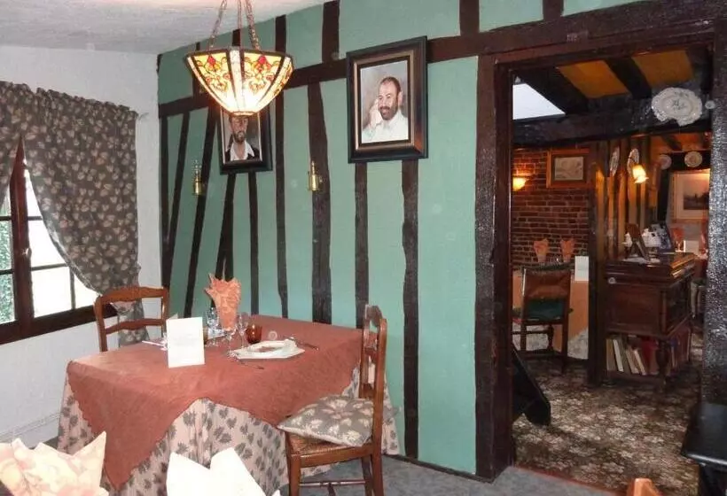 Hotelli Auberge Du Val Au Cesne