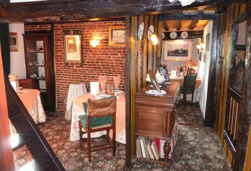 Отель Auberge Du Val Au Cesne