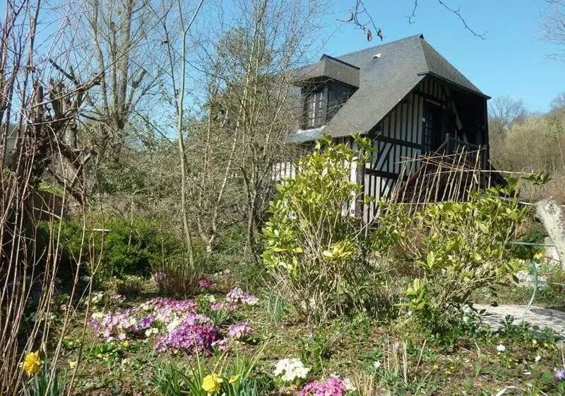 Hotelli Auberge Du Val Au Cesne