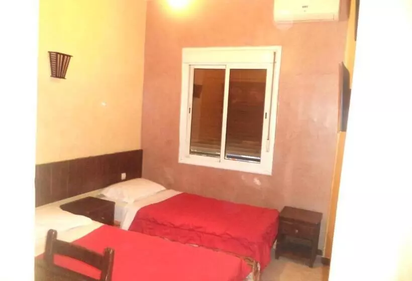 ホテル Des Voyageur