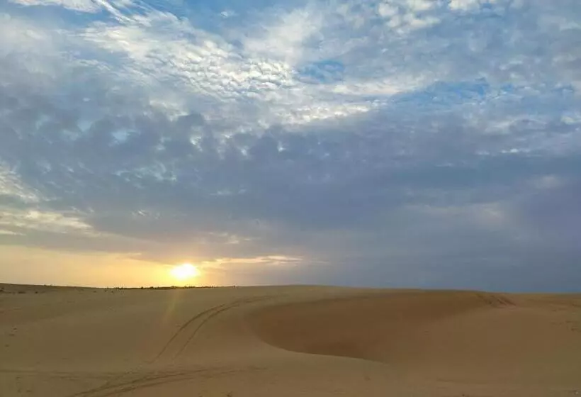 ホテル Desert Golden Eagle Camp