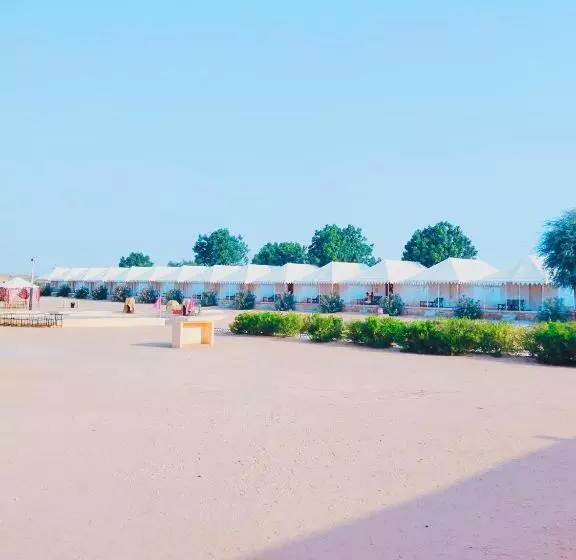 ホテル Desert Golden Eagle Camp