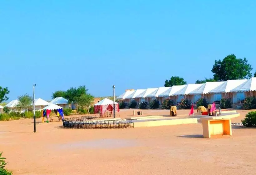 ホテル Desert Golden Eagle Camp