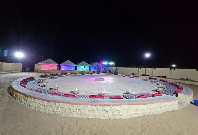 ホテル Desert Golden Eagle Camp