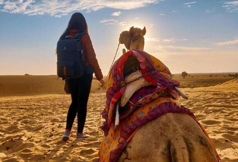 ホテル Desert Golden Eagle Camp