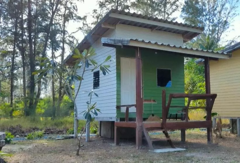 Hotelli Neverland Beach Village Bungalows