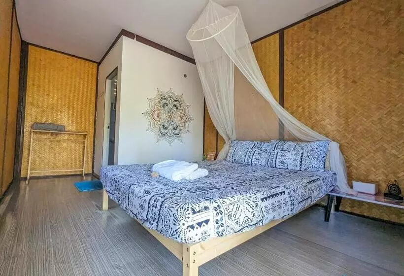 Hotelli Neverland Beach Village Bungalows