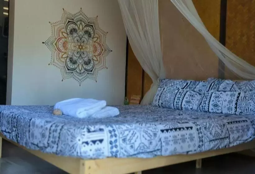 Hotelli Neverland Beach Village Bungalows