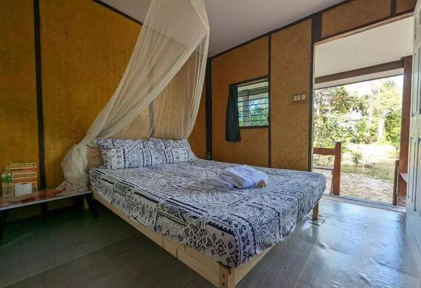 Hotelli Neverland Beach Village Bungalows