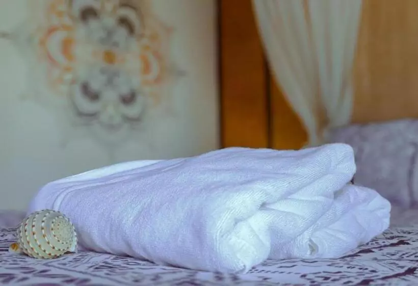 Hotelli Neverland Beach Village Bungalows