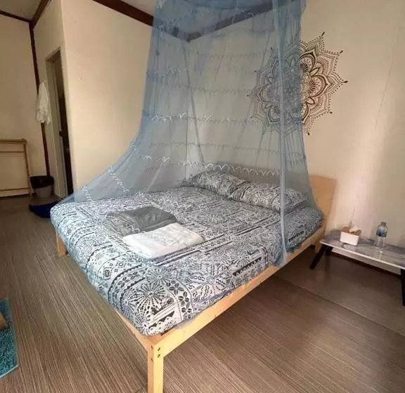 Hotelli Neverland Beach Village Bungalows