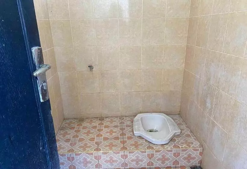ホテル Oyo Life 93156 Rumah Kosan