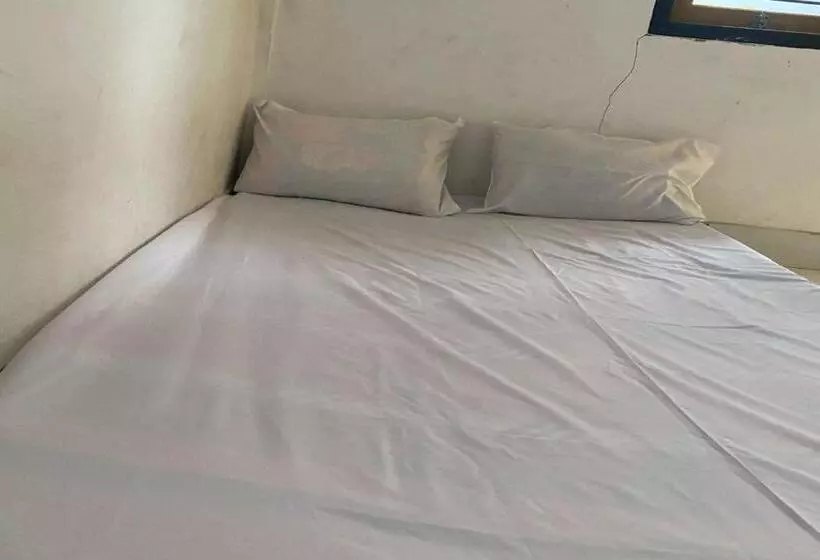 ホテル Oyo Life 93156 Rumah Kosan