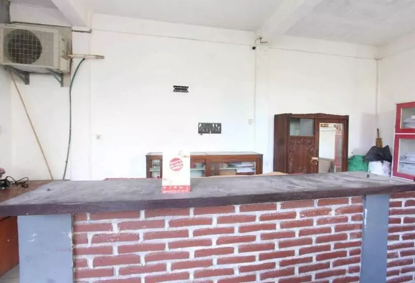 ホテル Oyo Life 93156 Rumah Kosan